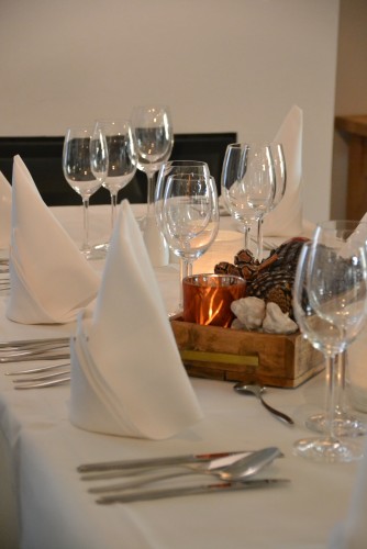 Wij heten u hartelijk welkom in onze feestzaal De Leeuwerik.